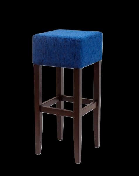 Hocker mit blauer gepolsterter Sitzfläche und dunklem Holzgestell.