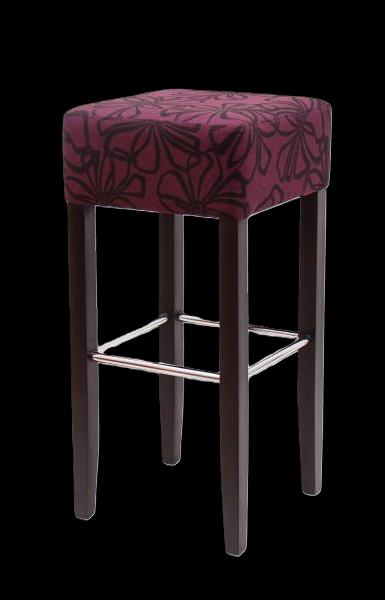 Hocker mit dunkelrotem, gemustertem Bezug und braunen Holzbeinen.